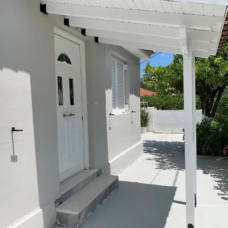 Beautiful Modern Apartment 10Mins From The Beach Dom wakacyjny *